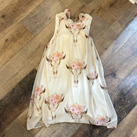 Skull Western Dress - Picture 1 of 3